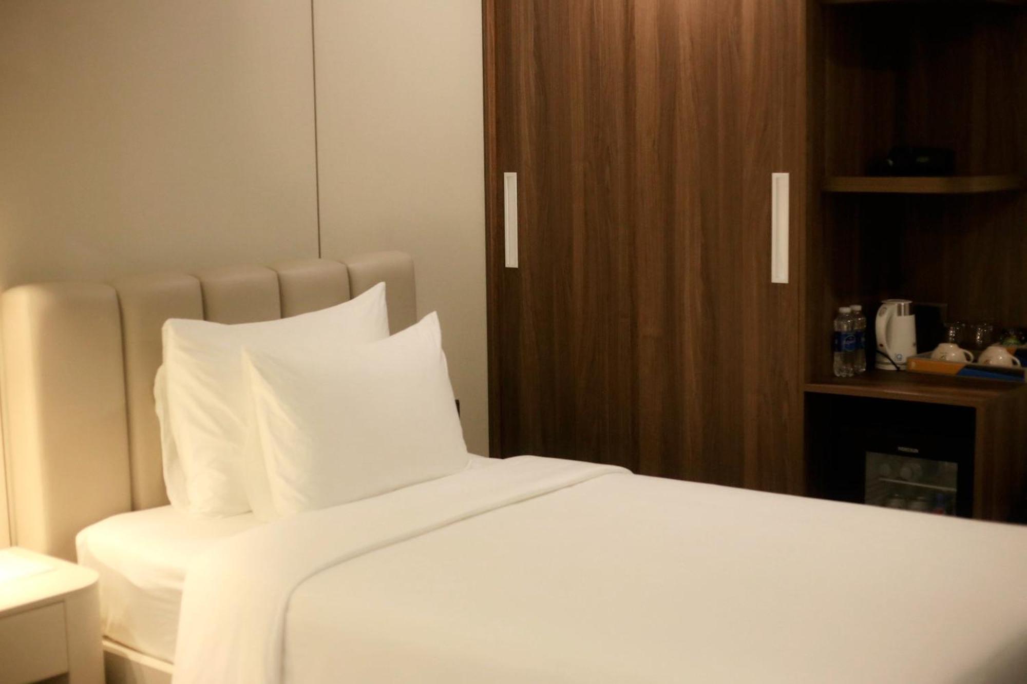 Danitel Halong Hotel Ха Лонг Екстериор снимка